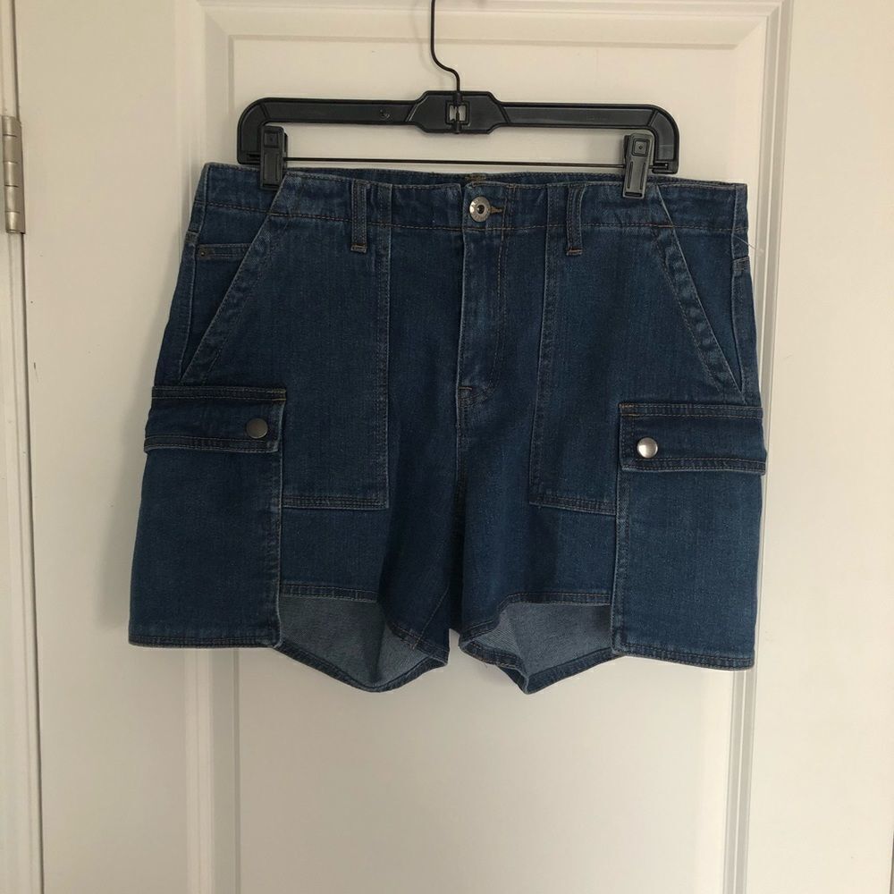 Ashley Stewart Jean Shorts sz 14 NWT